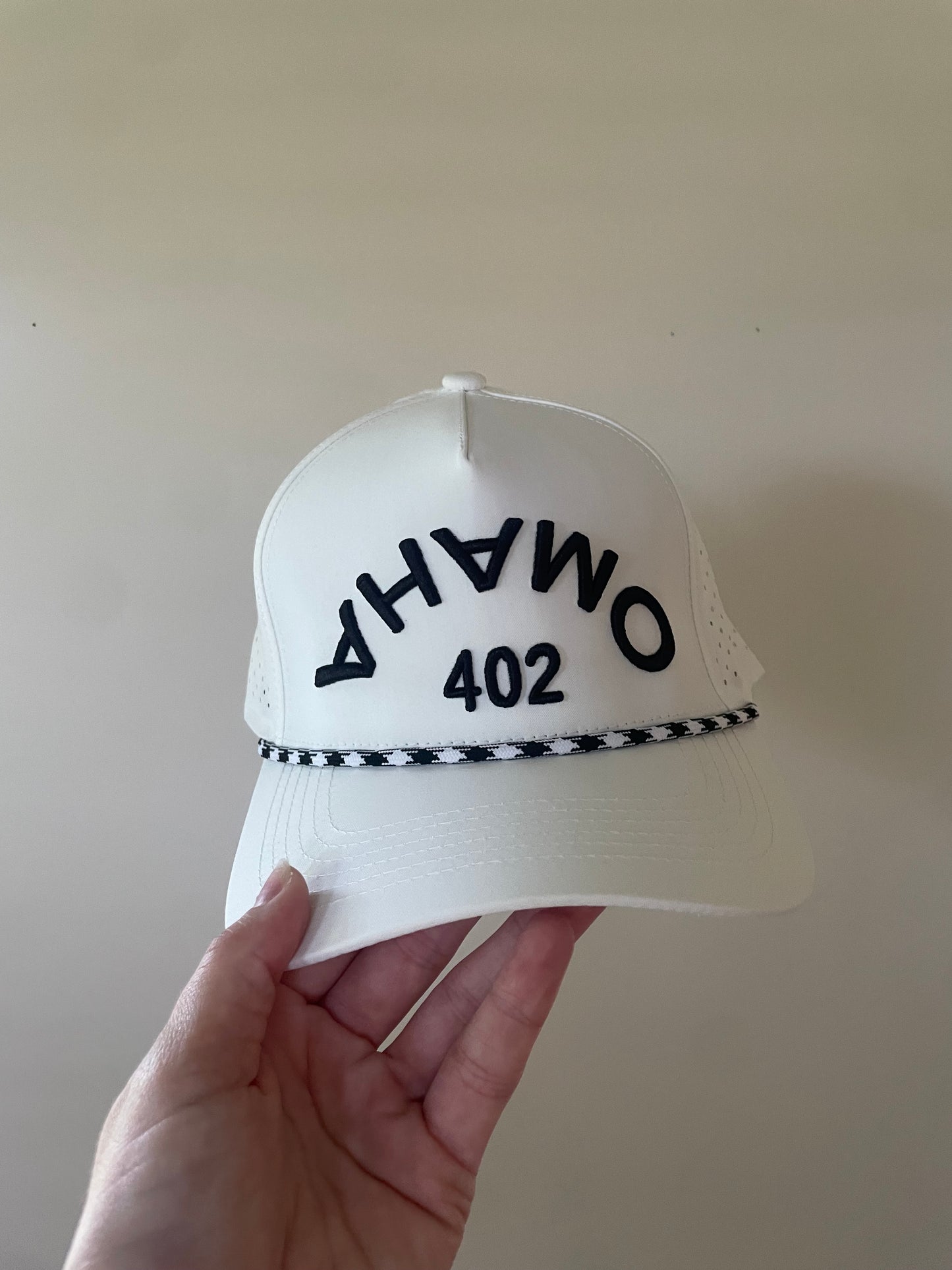 Upside Down Omaha 402 | White Performance Hat